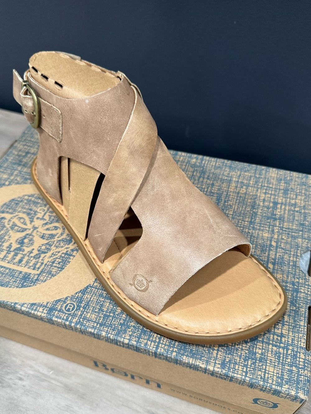 🎉LAST‎ PIECE🎉Born Marlowe Buckle Sandals - Leather